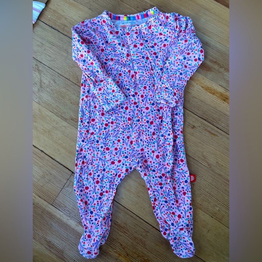 Magnetic Me 0-3 Months